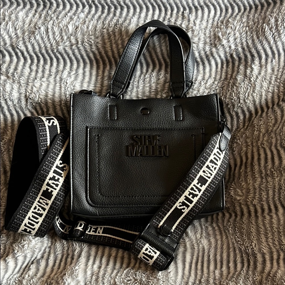 Steve Madden Black lil Tote Bag with Logo Strap